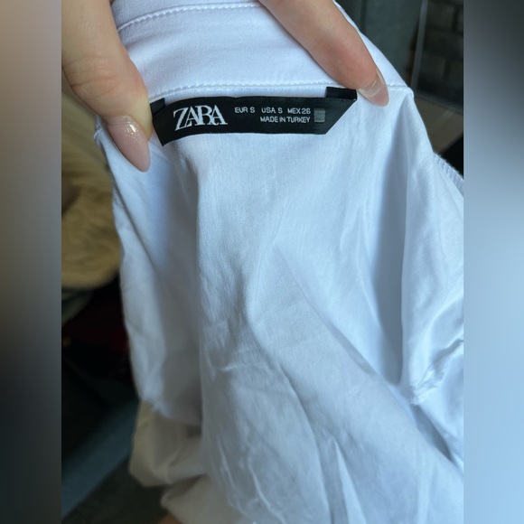 A white button down, with a beaded collar! - Picture 5 of 5